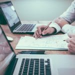 IT講師の業務委託は稼げる？単価相場や契約までの流れを解説