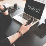 Swiftは在宅・フルリモートできる？必要なスキルや求人例を解説